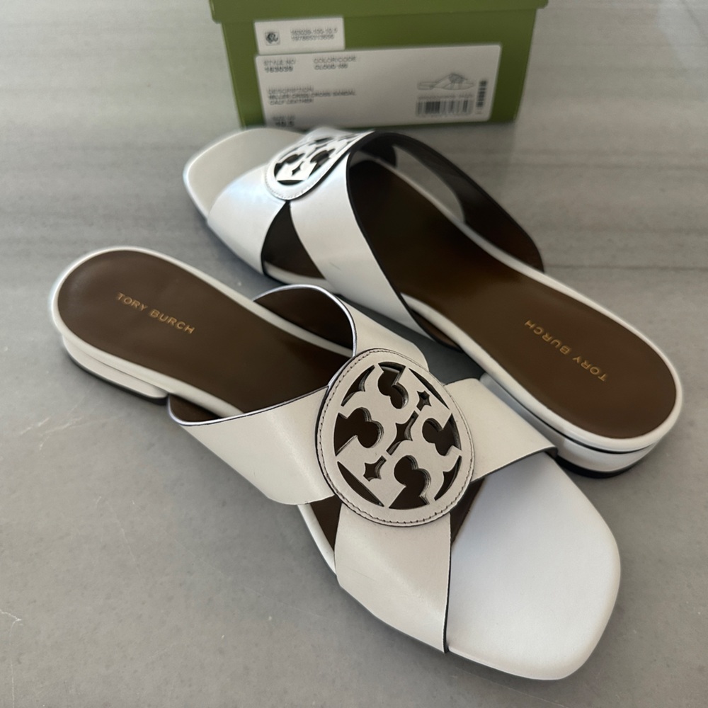 Tory Burch Miller Criss Cross - Picture 3 of 4
